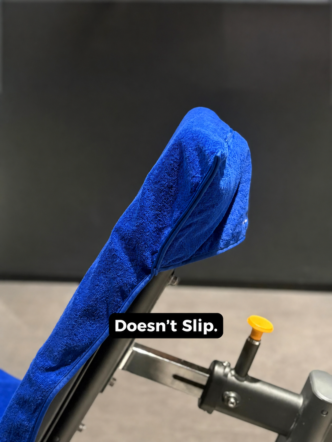 Non-Slip Cotton Gym Towel with Secure Zipper Pocket